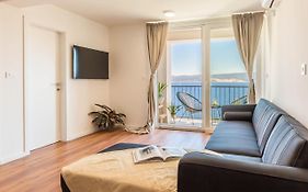 Sea View Apartment Celina